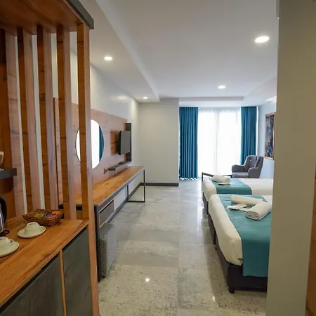 Celik Thermal & Hotell